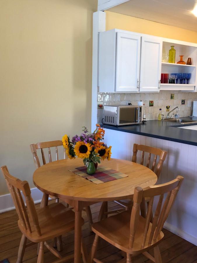 Loyalist Lofts Leilighet Picton Eksteriør bilde